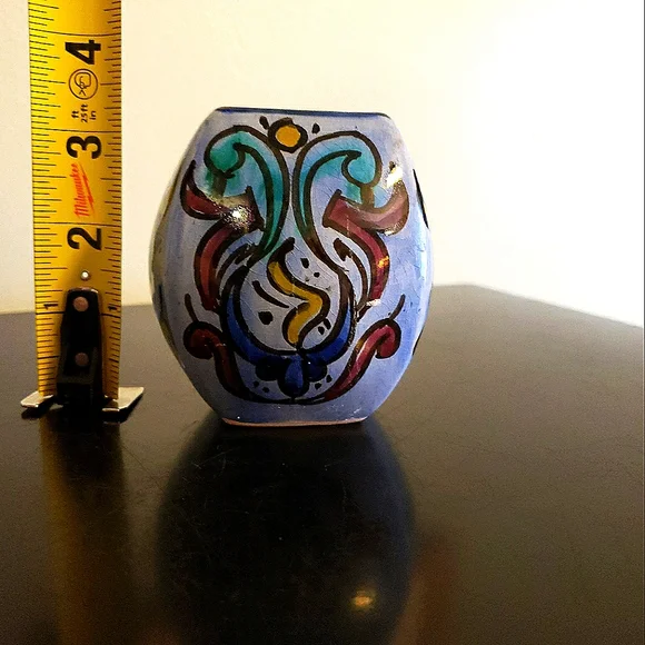 Vintage Decorative Vase - Picture 5 of 5